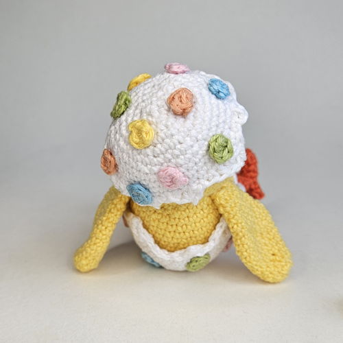 Paaskuikentje Pim - amigurumi/Paasdecoratie