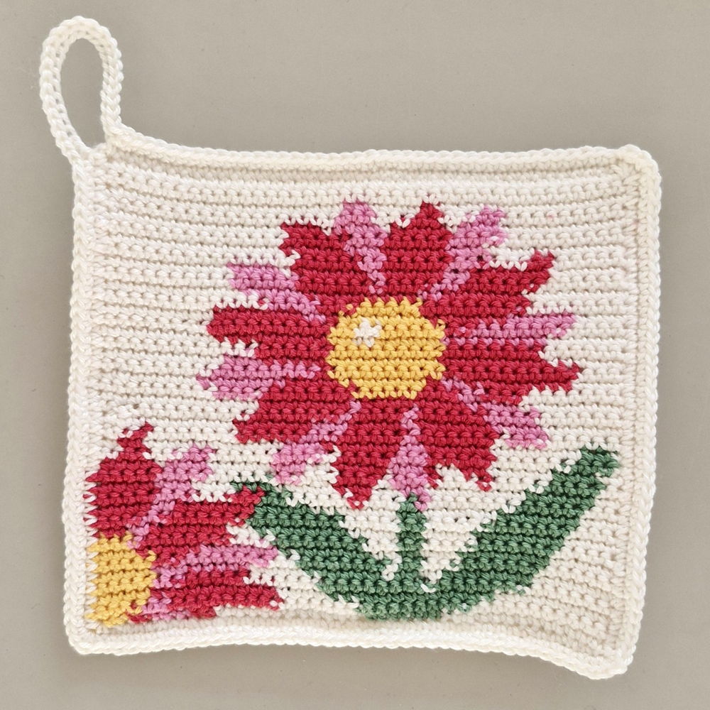 Haakpatroon pannenlappen met bloem