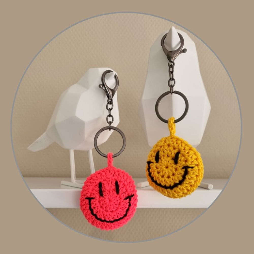 Vrolijke Smiley sleutelhanger of tashanger