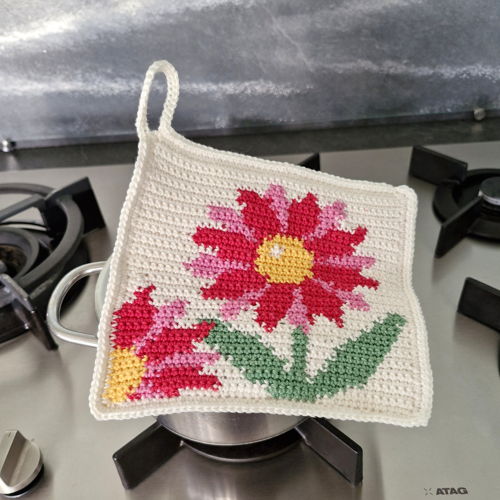 Haakpatroon pannenlappen met bloem
