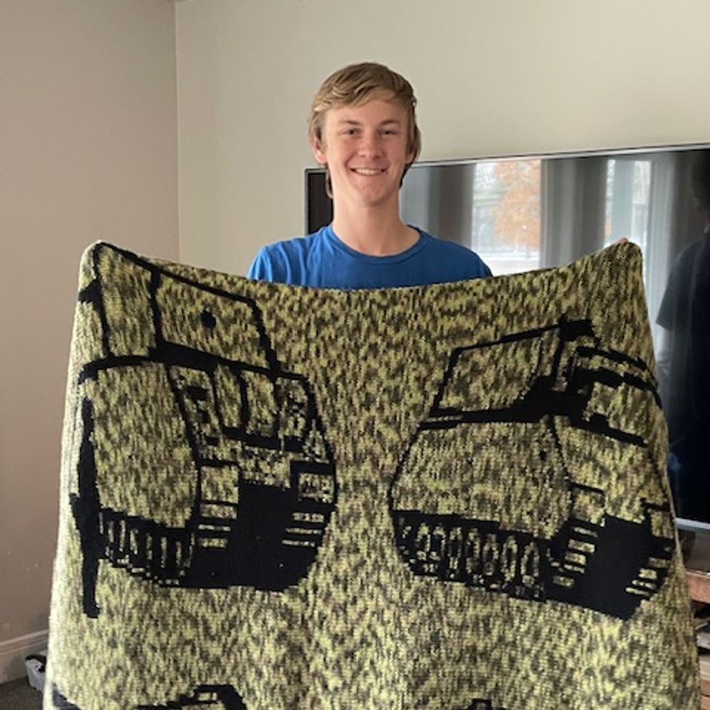 Evan’s Tank – Reversible Double Knit Throw Pattern – Charted Blanket