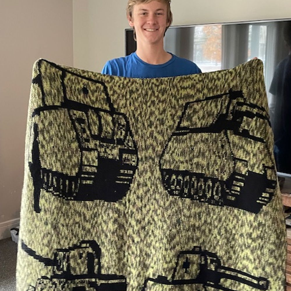 Evan’s Tank – Reversible Double Knit Throw Pattern – Charted Blanket