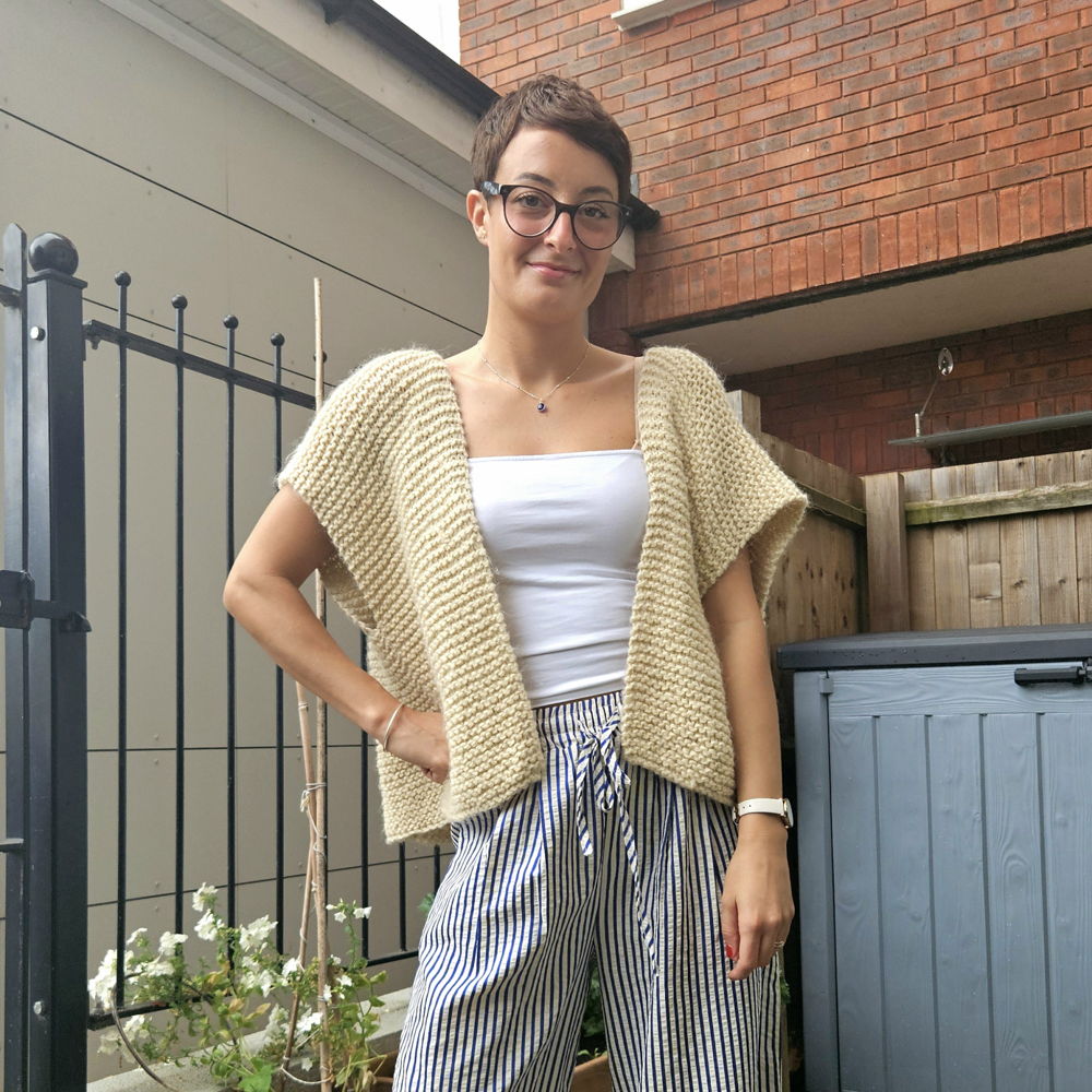 Knitting pattern: Simple Throw On Cardi