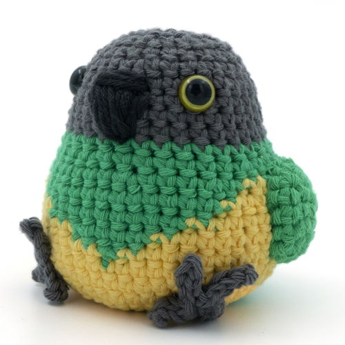 Amigurumi Senegal Parrot