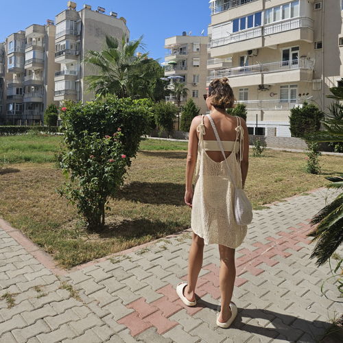 Knitting pattern: Baggy beach dress